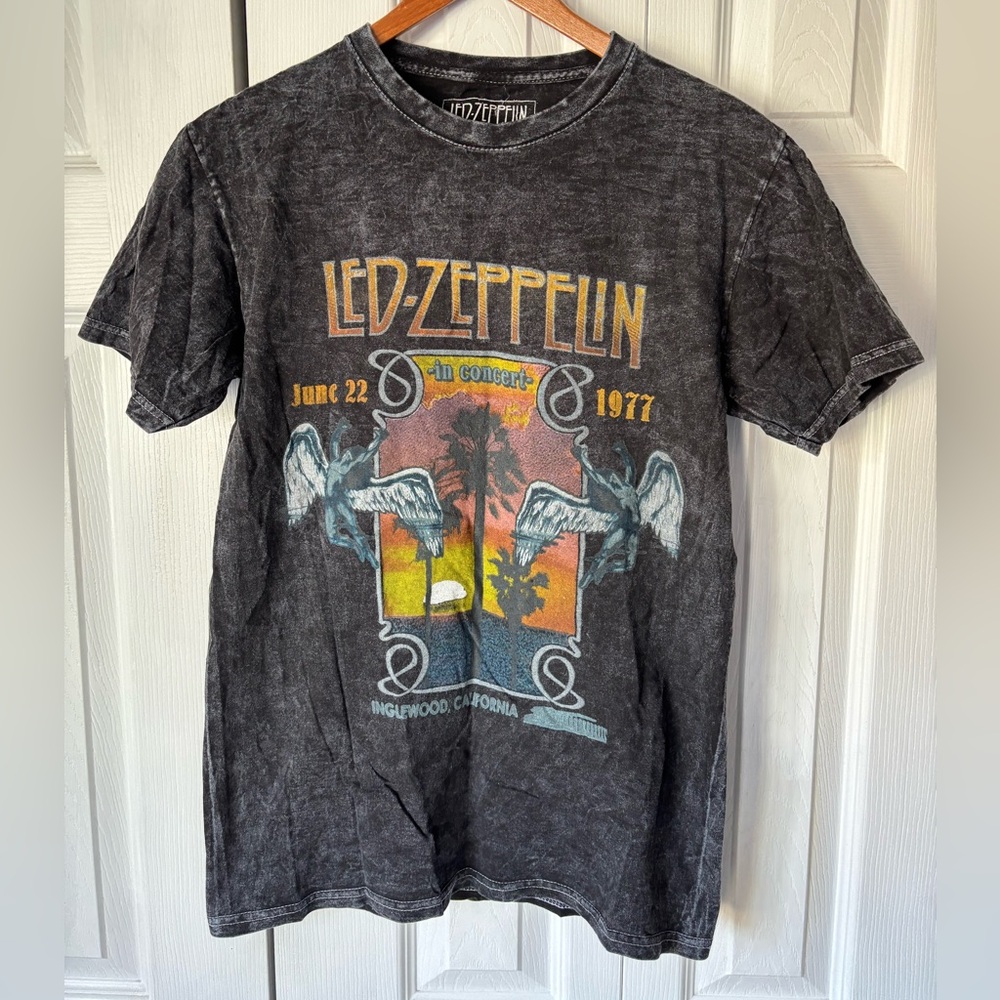 Led Zeppelin Graphic T Shirt Size Small